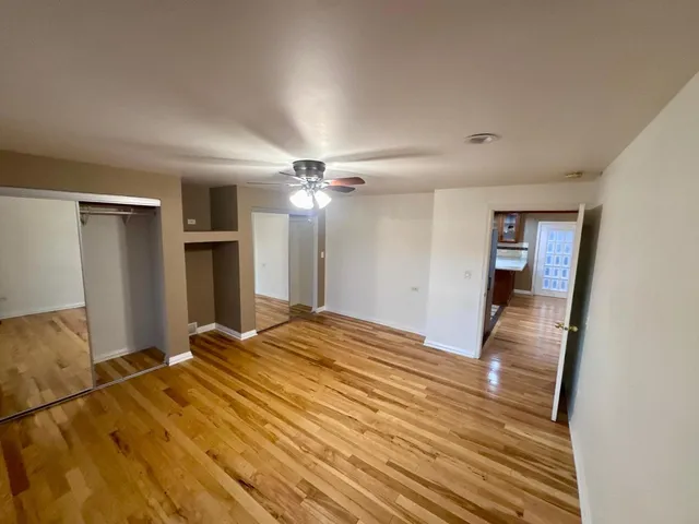 $319,999 | 310 Mills Road, Joliet, IL 60433