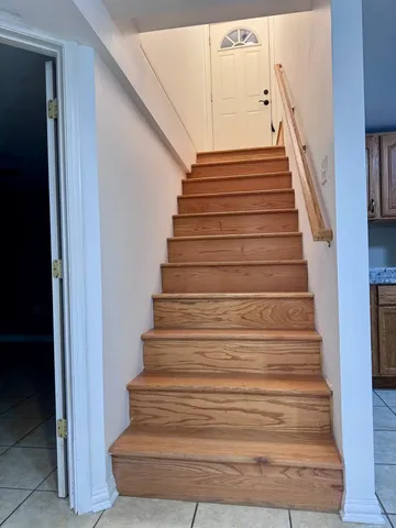 $319,999 | 310 Mills Road, Joliet, IL 60433