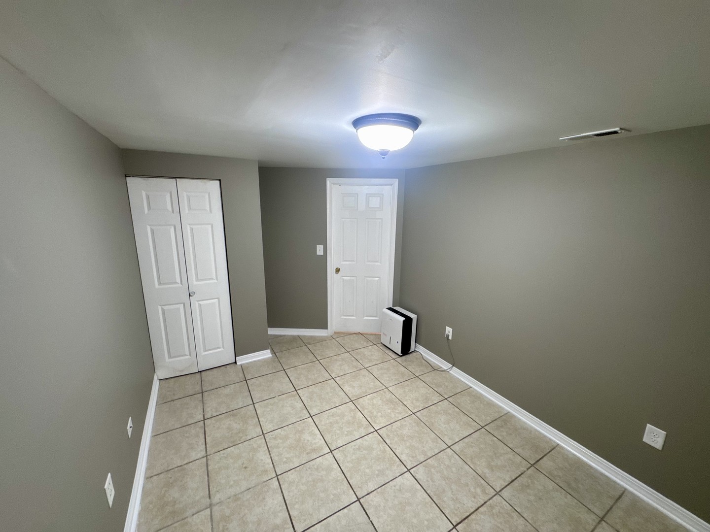 310 Mills Road Joliet, IL 60433 - Photo 32 of 63 Gallery Image 32