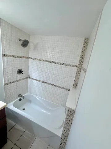 $319,999 | 310 Mills Road, Joliet, IL 60433