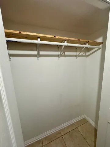 $319,999 | 310 Mills Road, Joliet, IL 60433