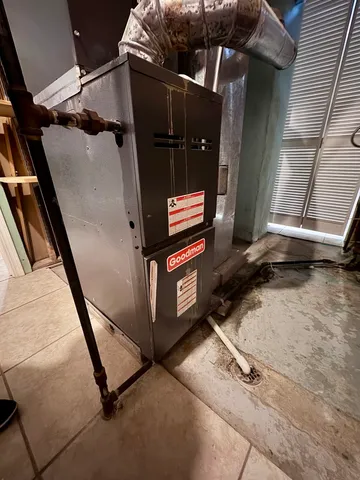 $319,999 | 310 Mills Road, Joliet, IL 60433