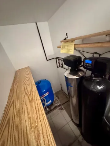 $319,999 | 310 Mills Road, Joliet, IL 60433