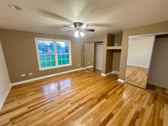 $319,999 | 310 Mills Road, Joliet, IL 60433