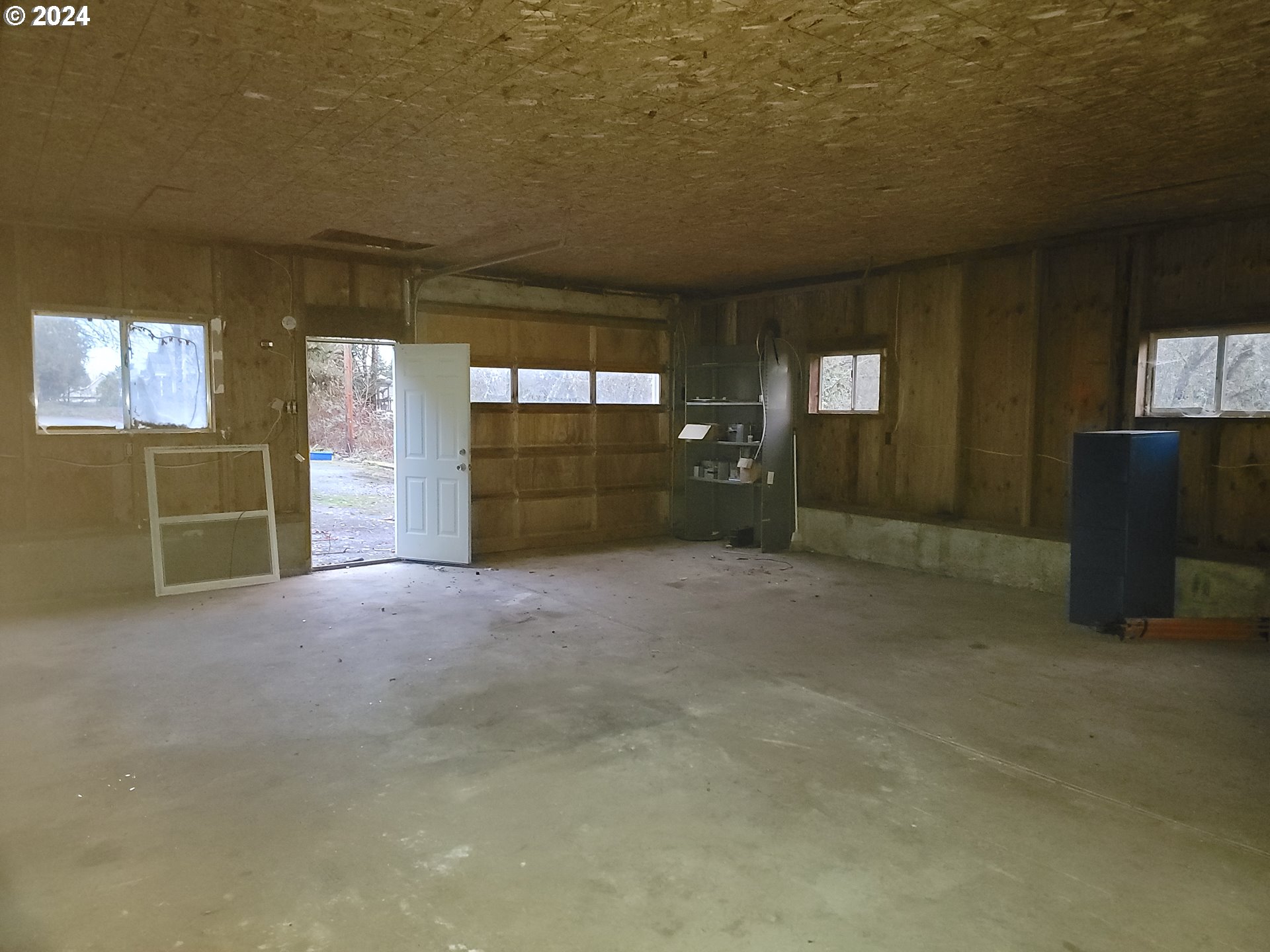 56431 Turley Road Warren, OR 97053 - Photo 31 of 47 Garage