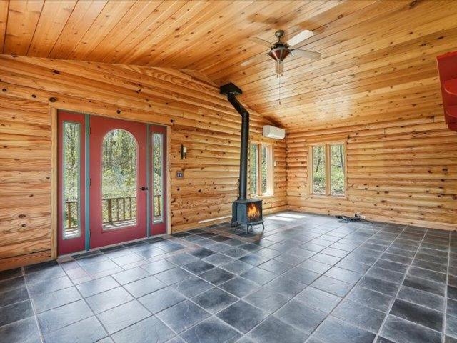 540 Bowers Road Belleville, WI 53508 - Photo 10 of 33
