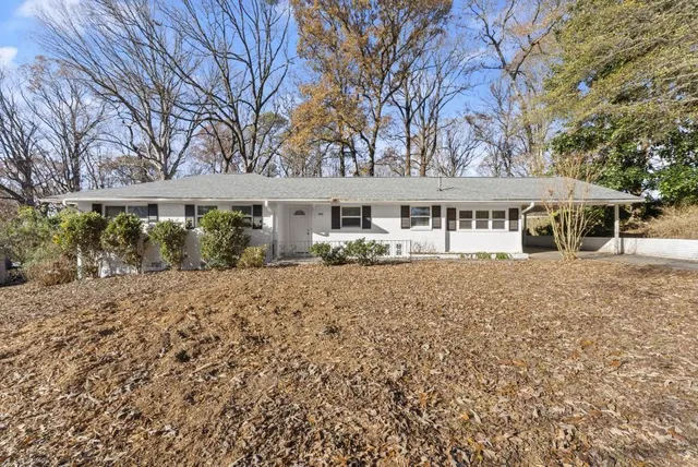 $2,495 | 2352 Elmwood Circle Southeast, Atlanta, GA 30339