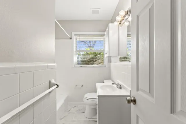 $2,495 | 2352 Elmwood Circle Southeast, Atlanta, GA 30339