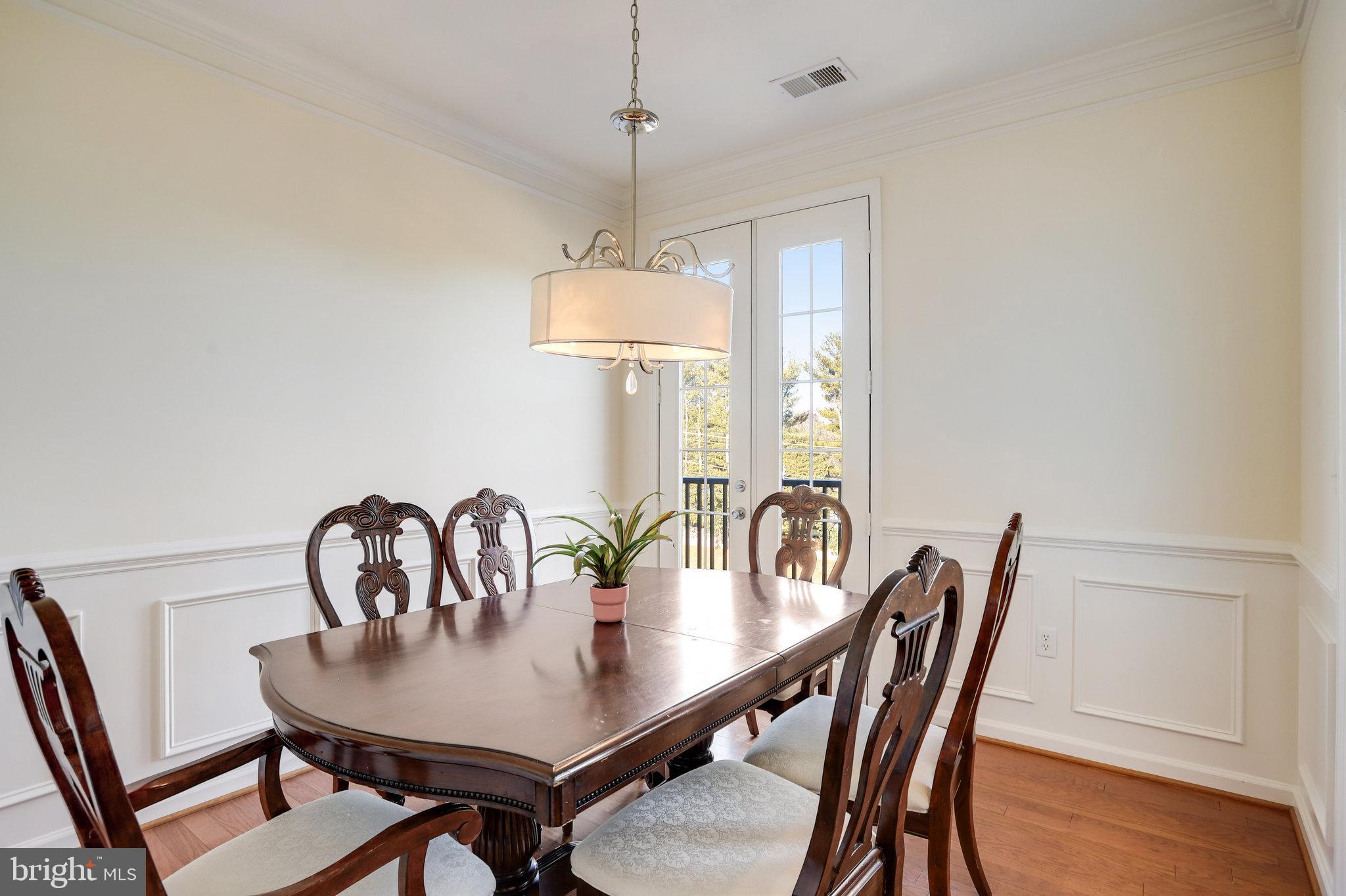 8 Granite Place, Unit 362 Gaithersburg, MD 20878 - Photo 22 of 42 Dining Room