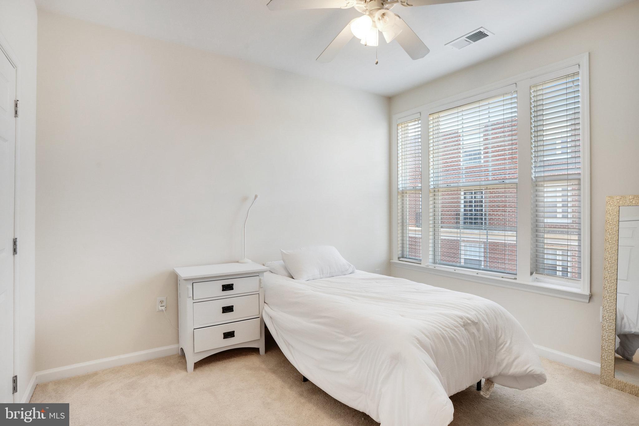 8 Granite Place, Unit 362 Gaithersburg, MD 20878 - Photo 26 of 42 Bedroom