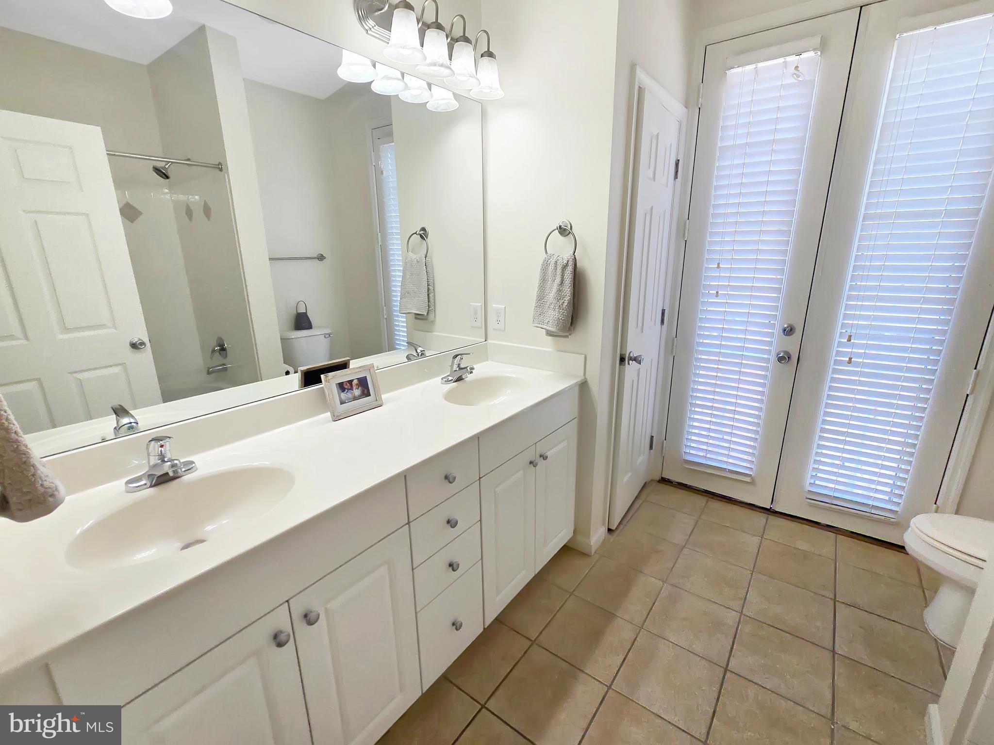 8 Granite Place, Unit 362 Gaithersburg, MD 20878 - Photo 29 of 42 Bathroom