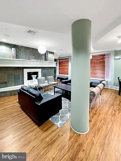 8 Granite Place, Unit 362 Gaithersburg, MD 20878 - Photo 37 of 42 Library