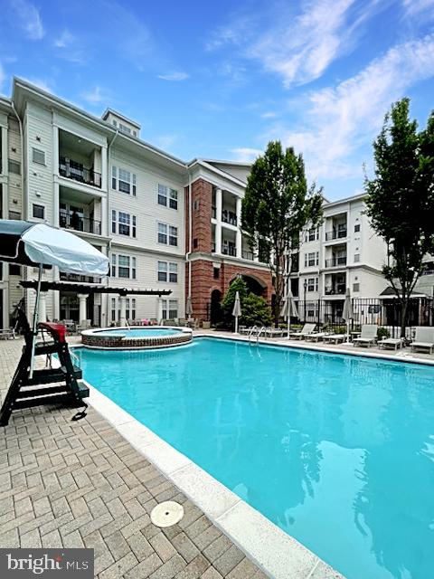 8 Granite Place, Unit 362 Gaithersburg, MD 20878 - Photo 39 of 42 Pool
