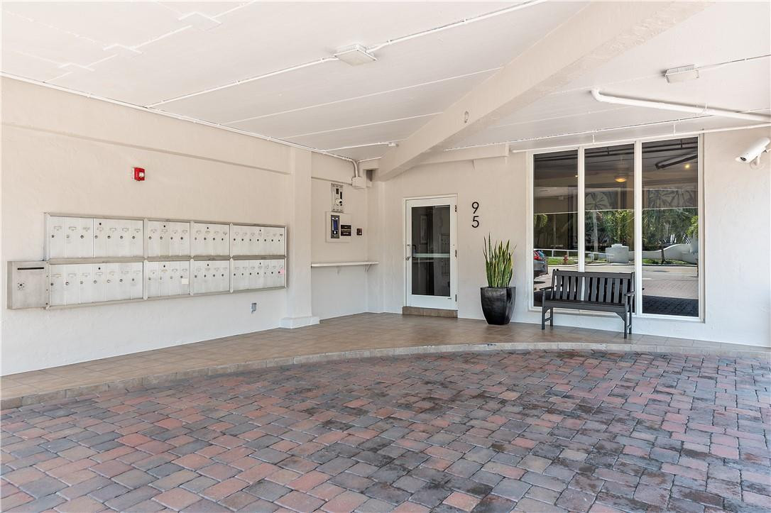95 North Birch Road, Unit 405 Fort Lauderdale, FL 33304 - Photo 34 of 34 a view of an entrance of the house
