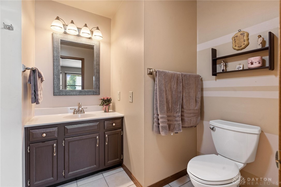 635 Spring Falls Avenue Springfield, OH 45502 - Photo 39 of 52 Gallery Image 39