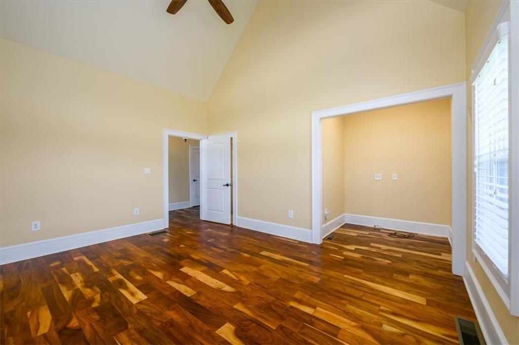 725 County Farm Road Jefferson, GA 30549 - Photo 16 of 43 a view of an empty room and window