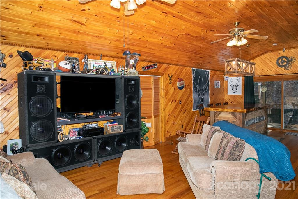 7936 Alarka Road Bryson City, NC 28713 - Photo 2 of 30