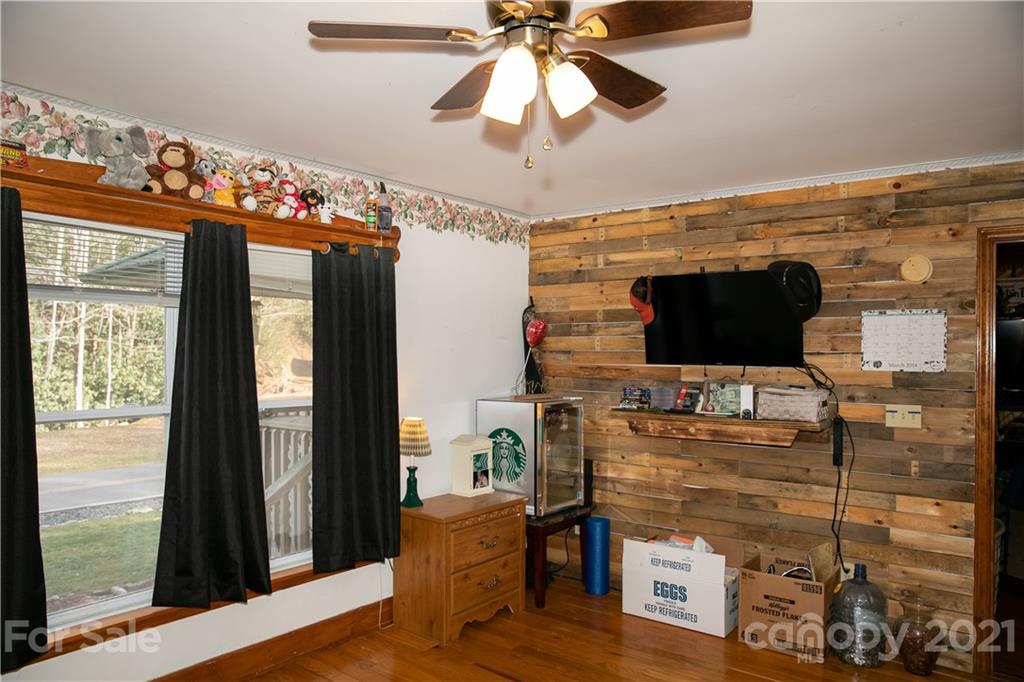 7936 Alarka Road Bryson City, NC 28713 - Photo 14 of 30