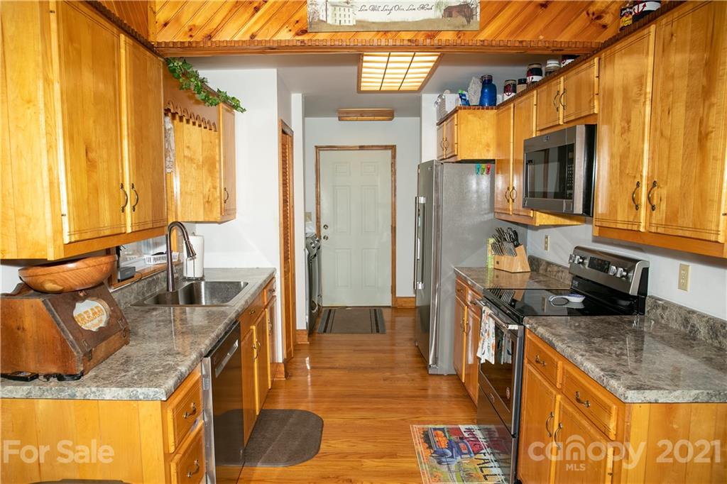 7936 Alarka Road Bryson City, NC 28713 - Photo 8 of 30