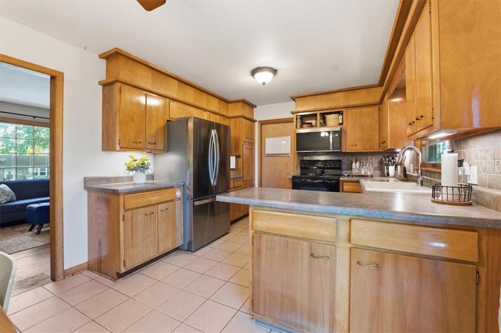 900 Southwest 6th Street Lee's Summit, MO 64081 - Photo 5 of 28