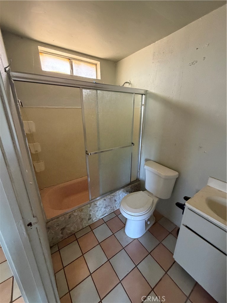 38400 Fisher Road Anza, CA 92539 - Photo 13 of 46 Main Floor Bathroom