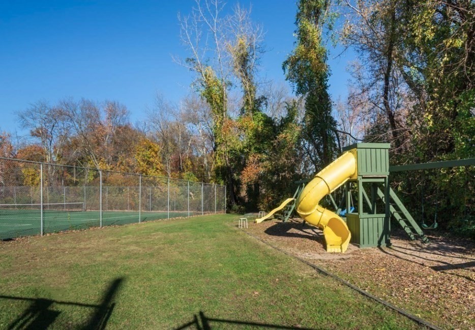 40 Westgate Road, Unit 5 Chestnut Hill, MA 02467 - Photo 30 of 33 a view of a park with iron fence