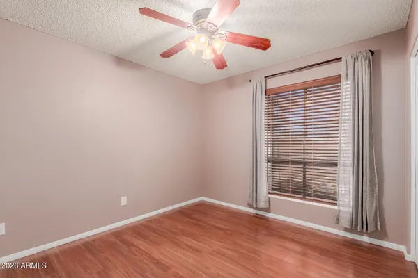 $322,900 | 7300 North Dreamy Draw Drive, Unit 211, Phoenix, AZ 85020