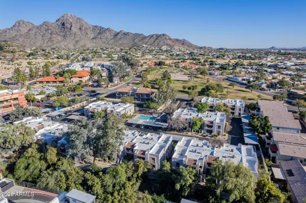 $322,900 | 7300 North Dreamy Draw Drive, Unit 211, Phoenix, AZ 85020