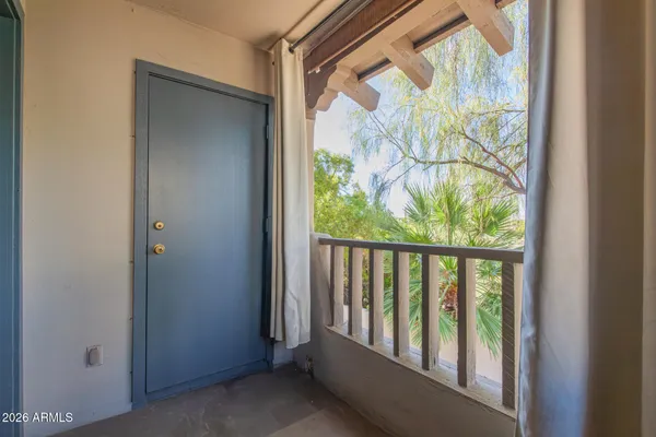 $322,900 | 7300 North Dreamy Draw Drive, Unit 211, Phoenix, AZ 85020