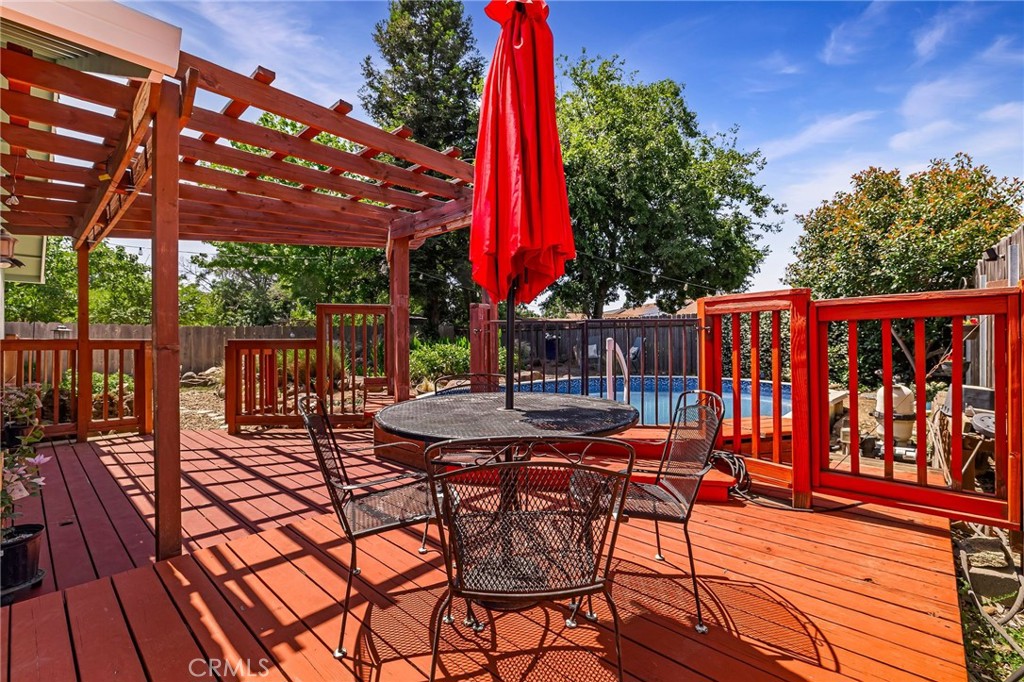 13 Avante Way Chico, CA 95973 - Photo 45 of 58 a view of a patio with a table and chairs