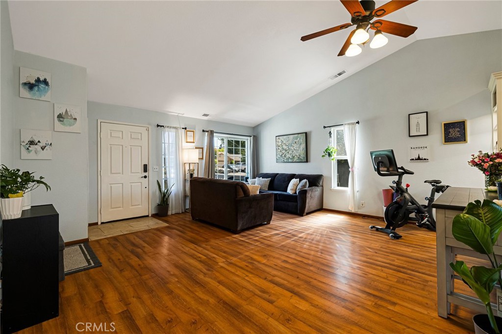 13 Avante Way Chico, CA 95973 - Photo 10 of 58 a living room with furniture