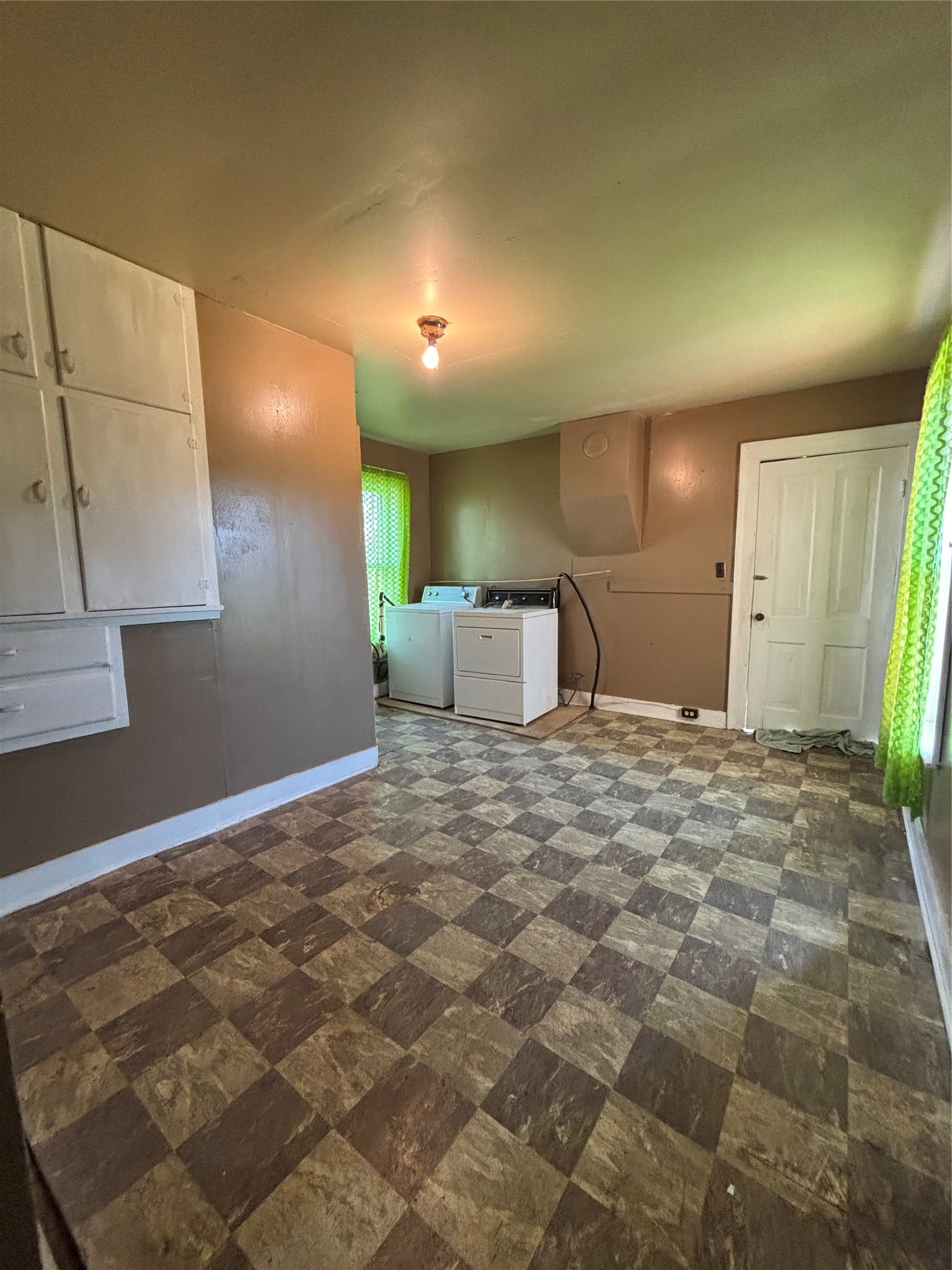 205 9th Street Cameron, WI 54822 - Photo 14 of 28