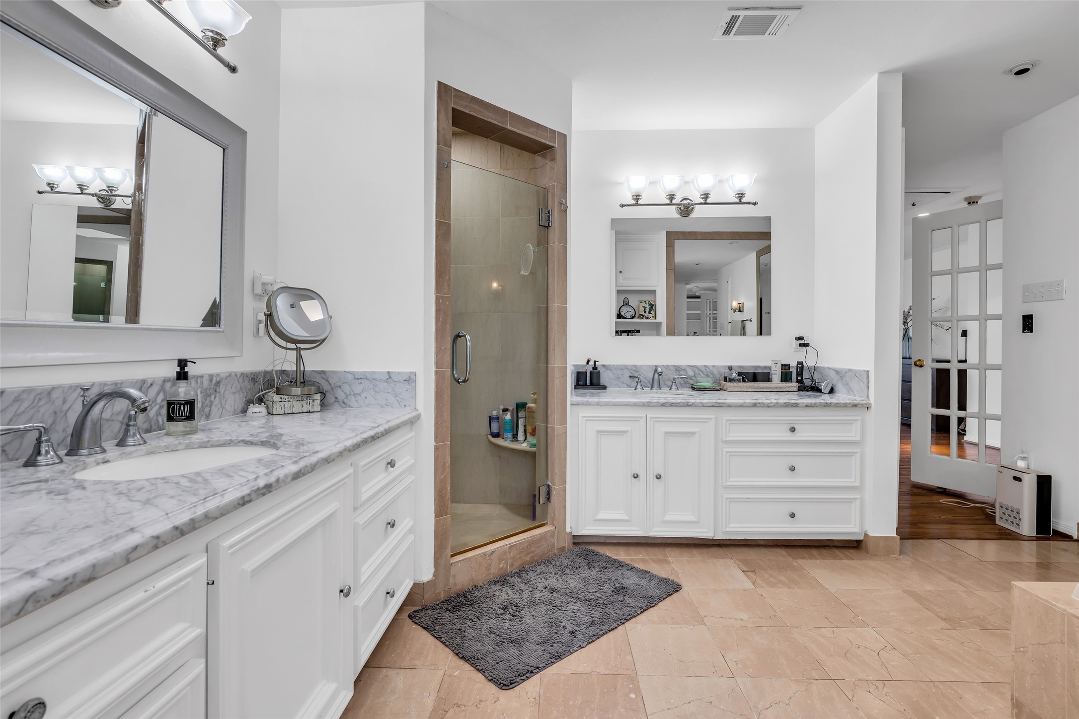 1503 Banks Street Houston, TX 77006 - Photo 37 of 39