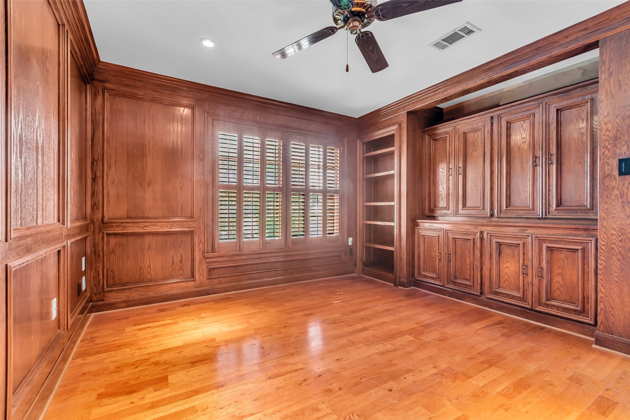 1503 Banks Street Houston, TX 77006 - Photo 38 of 39