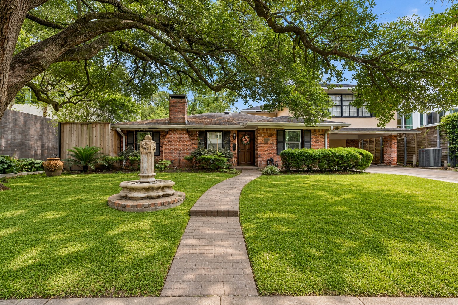 1503 Banks Street Houston, TX 77006 - Photo 6 of 39