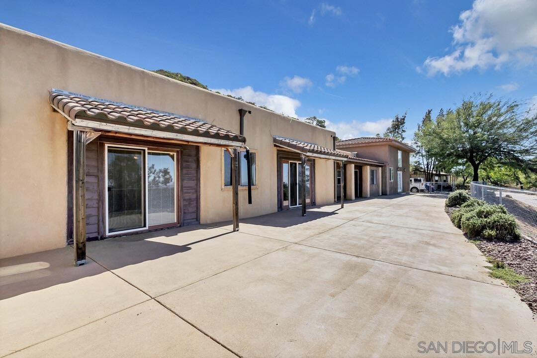 23611 Old Ranch Road Alpine, CA 91901 - Photo 3 of 25