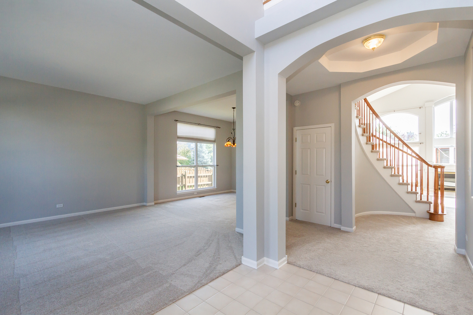 2317 Barrett Drive Algonquin, IL 60102 - Photo 13 of 48