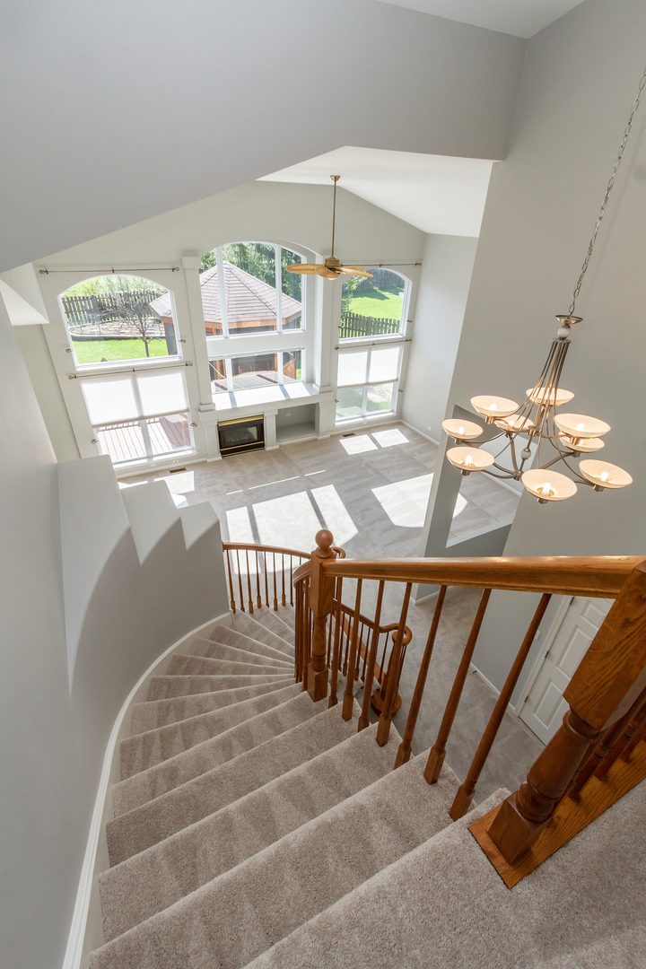 2317 Barrett Drive Algonquin, IL 60102 - Photo 19 of 48