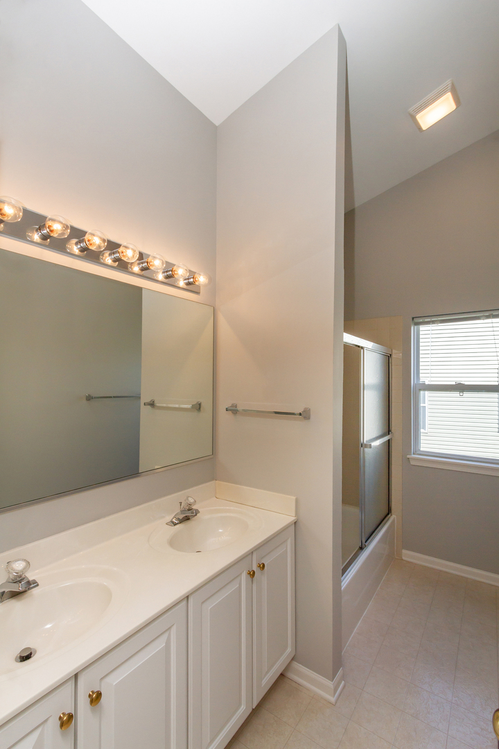 2317 Barrett Drive Algonquin, IL 60102 - Photo 44 of 48