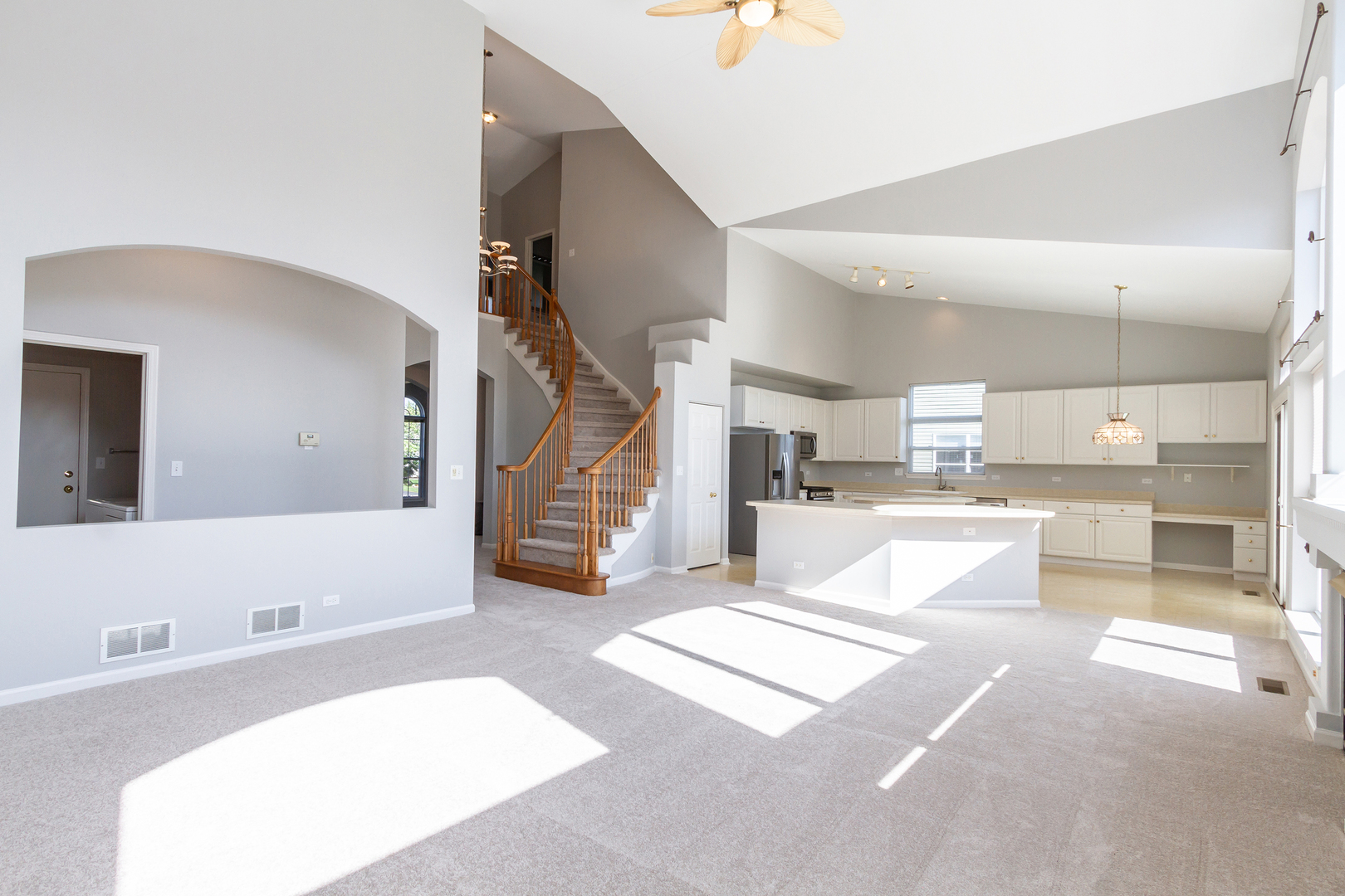 2317 Barrett Drive Algonquin, IL 60102 - Photo 10 of 48