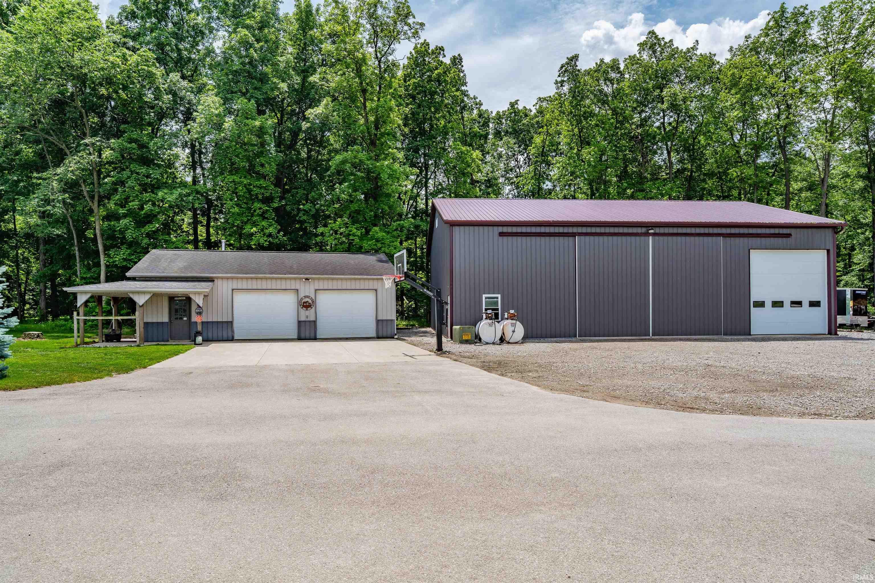 3330 Hursh Road Fort Wayne, IN 46845 - Photo 5 of 36