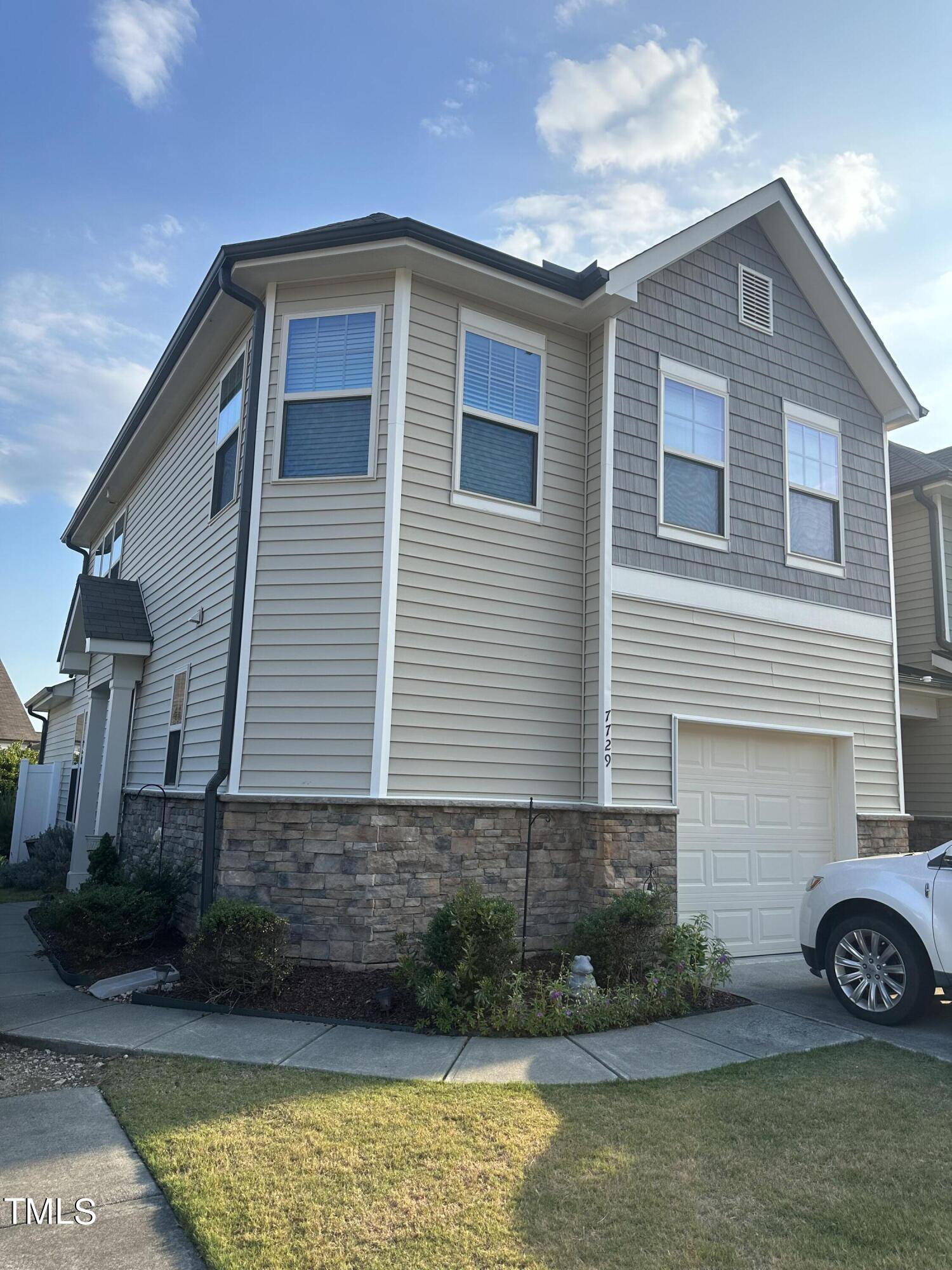 7729 Weathered Oak Way Raleigh, NC 27616 - Photo 1 of 20 Ext 1