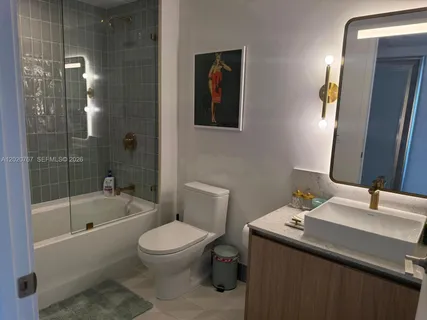 $1,700,000 | 159 Northeast 6th Street, Unit 4016, Miami, FL 33132