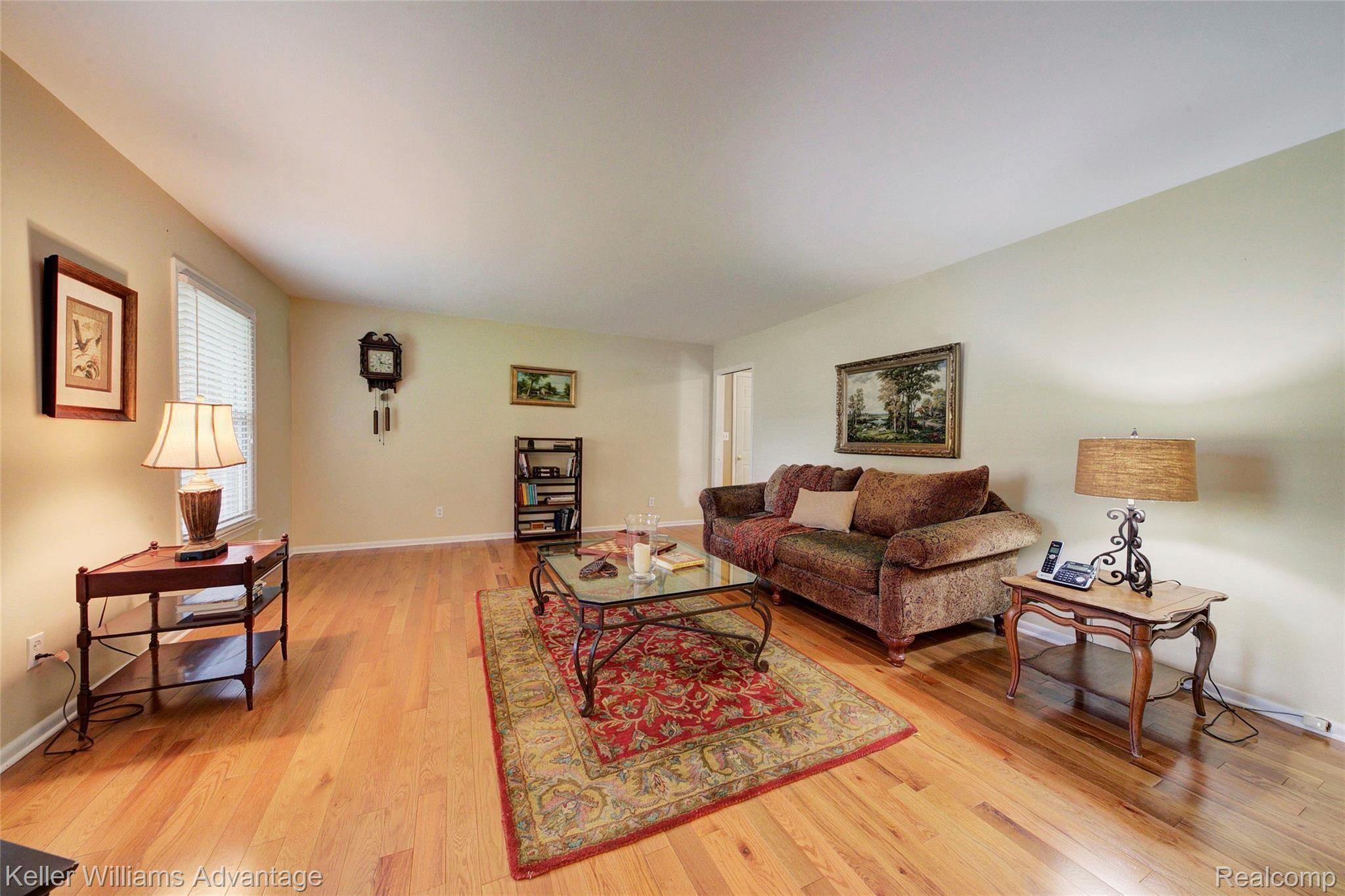 8134 Earhart Road South Lyon, MI 48178 - Photo 26 of 43 4H8A1666_7_8.jpg