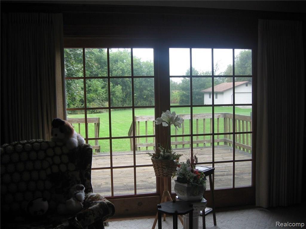 9025 East Potter Road Davison, MI 48423 - Photo 20 of 39 8' Anderson slider in Family Room