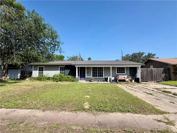 $154,900 | 1802 East Johnston Avenue, Kingsville, TX 78363