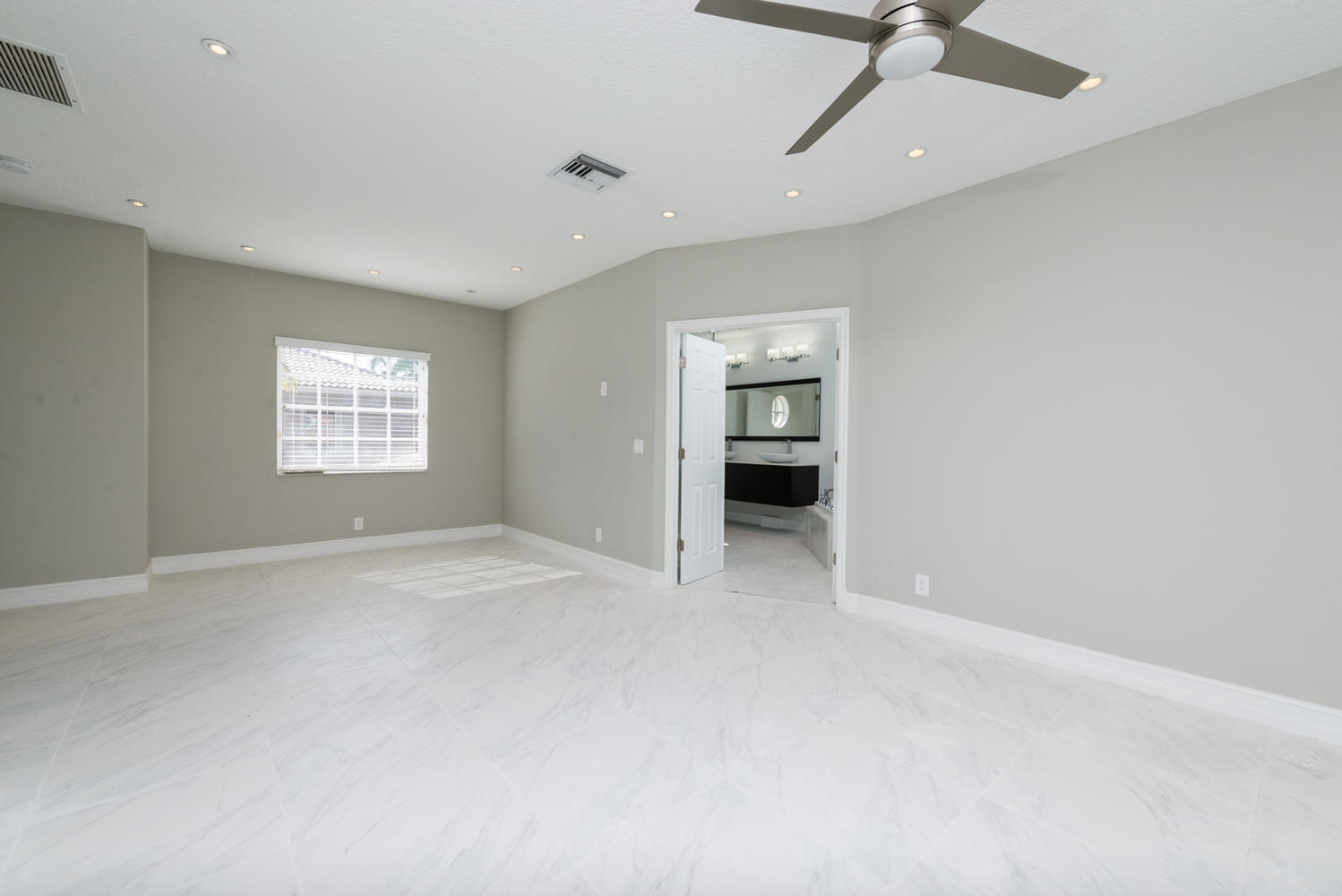 1680 Southwest 2nd Avenue Boca Raton, FL 33432 - Photo 30 of 48 Master upstairs