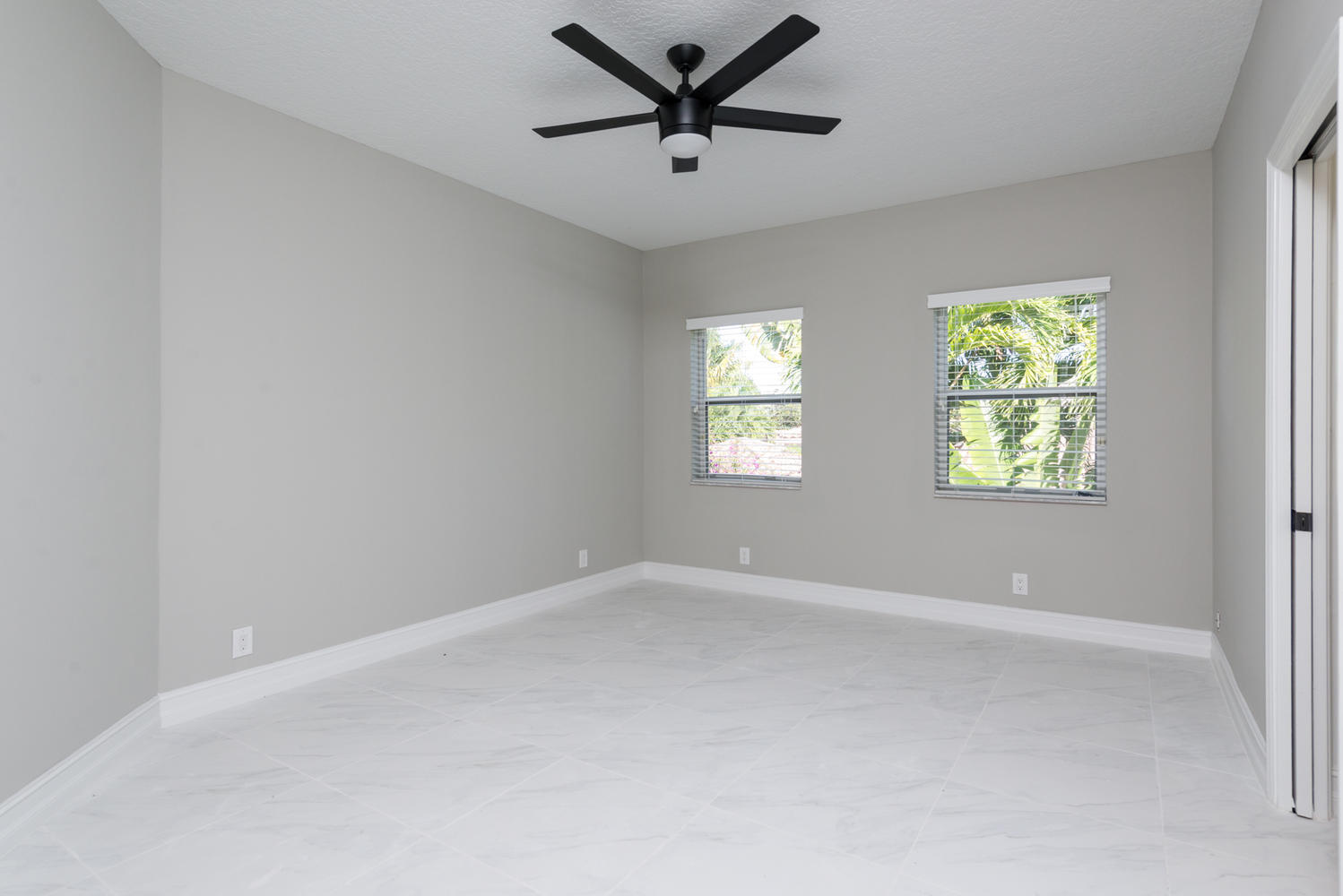 1680 Southwest 2nd Avenue Boca Raton, FL 33432 - Photo 38 of 48 Bedroom 3 upstairs