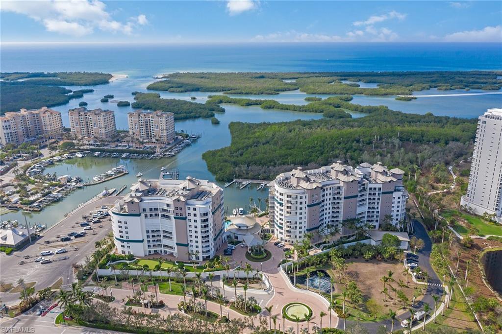 13675 Vanderbilt Drive, Unit 707 Naples, FL 34110 - Photo 27 of 31