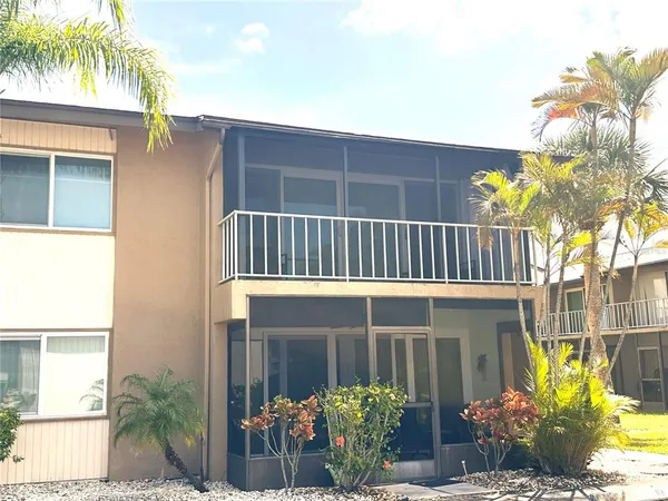 $1,895 | 2950 Clark Road, Unit 112, Sarasota, FL 34231